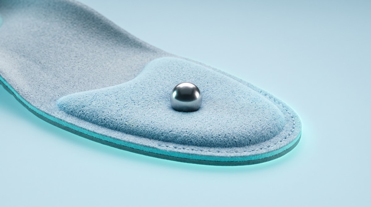 Custom orthotic cushioning layers — knee pain relief